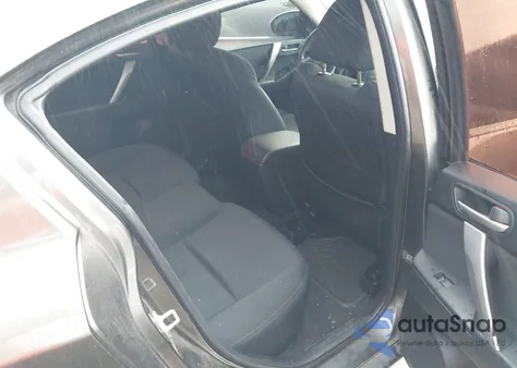 2010 Mazda Mazda3 S Sport z USA, uszkodzony, nr VIN JM1BL1S50A1168134